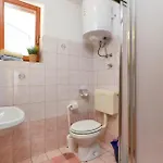 2 Bedroom Front In