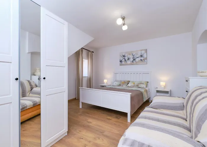 Apartment Stunning In *