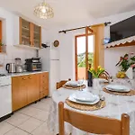 2 Bedroom Front In * Mali Losinj